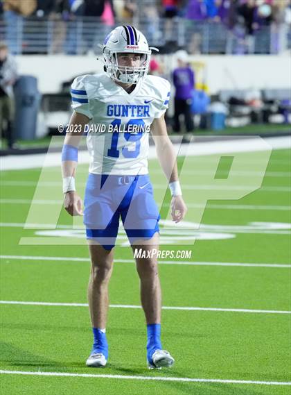 Thumbnail 2 in Gunter vs Jacksboro (UIL 3A DII Quarterfinal Playoff) photogallery.