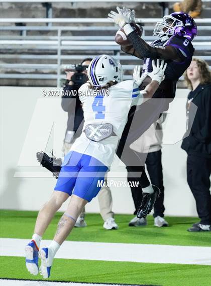 Thumbnail 2 in Gunter vs Jacksboro (UIL 3A DII Quarterfinal Playoff) photogallery.