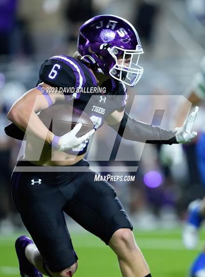 Thumbnail 1 in Gunter vs Jacksboro (UIL 3A DII Quarterfinal Playoff) photogallery.