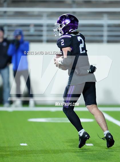 Thumbnail 2 in Gunter vs Jacksboro (UIL 3A DII Quarterfinal Playoff) photogallery.