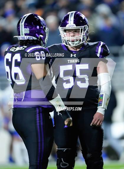 Thumbnail 2 in Gunter vs Jacksboro (UIL 3A DII Quarterfinal Playoff) photogallery.