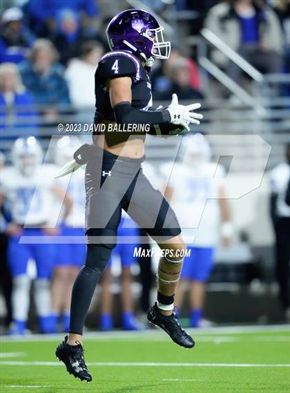 Thumbnail 1 in Gunter vs Jacksboro (UIL 3A DII Quarterfinal Playoff) photogallery.