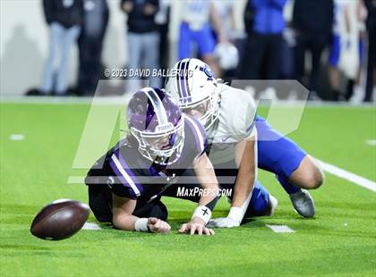 Thumbnail 2 in Gunter vs Jacksboro (UIL 3A DII Quarterfinal Playoff) photogallery.