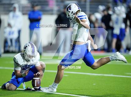 Thumbnail 2 in Gunter vs Jacksboro (UIL 3A DII Quarterfinal Playoff) photogallery.