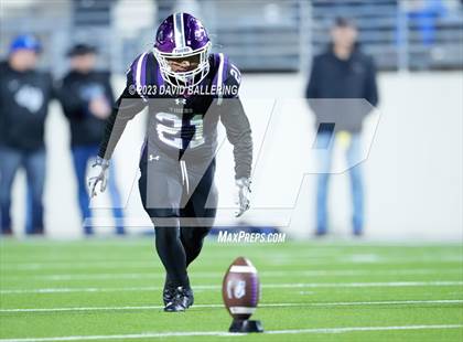 Thumbnail 1 in Gunter vs Jacksboro (UIL 3A DII Quarterfinal Playoff) photogallery.