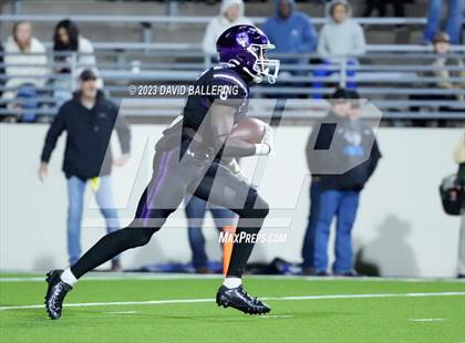 Thumbnail 2 in Gunter vs Jacksboro (UIL 3A DII Quarterfinal Playoff) photogallery.