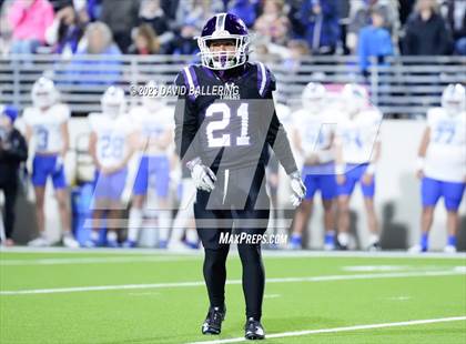 Thumbnail 3 in Gunter vs Jacksboro (UIL 3A DII Quarterfinal Playoff) photogallery.