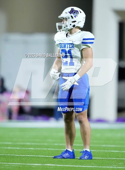 Thumbnail 1 in Gunter vs Jacksboro (UIL 3A DII Quarterfinal Playoff) photogallery.