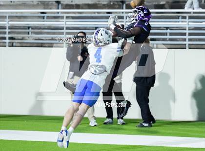 Thumbnail 3 in Gunter vs Jacksboro (UIL 3A DII Quarterfinal Playoff) photogallery.