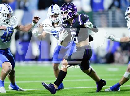 Thumbnail 1 in Gunter vs Jacksboro (UIL 3A DII Quarterfinal Playoff) photogallery.