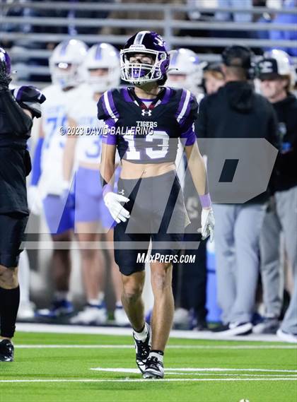 Thumbnail 3 in Gunter vs Jacksboro (UIL 3A DII Quarterfinal Playoff) photogallery.