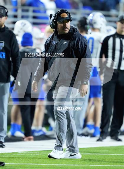 Thumbnail 1 in Gunter vs Jacksboro (UIL 3A DII Quarterfinal Playoff) photogallery.