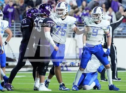 Thumbnail 1 in Gunter vs Jacksboro (UIL 3A DII Quarterfinal Playoff) photogallery.