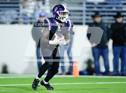 Thumbnail 2 in Gunter vs Jacksboro (UIL 3A DII Quarterfinal Playoff) photogallery.