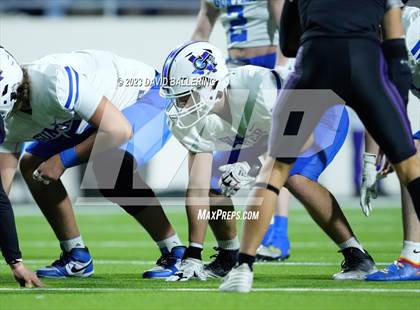 Thumbnail 2 in Gunter vs Jacksboro (UIL 3A DII Quarterfinal Playoff) photogallery.