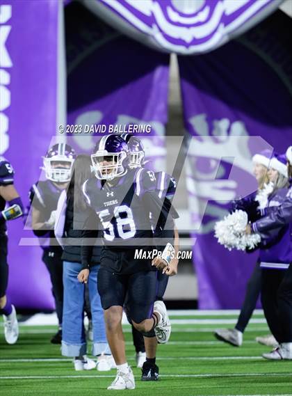 Thumbnail 1 in Gunter vs Jacksboro (UIL 3A DII Quarterfinal Playoff) photogallery.