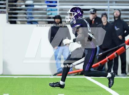 Thumbnail 3 in Gunter vs Jacksboro (UIL 3A DII Quarterfinal Playoff) photogallery.