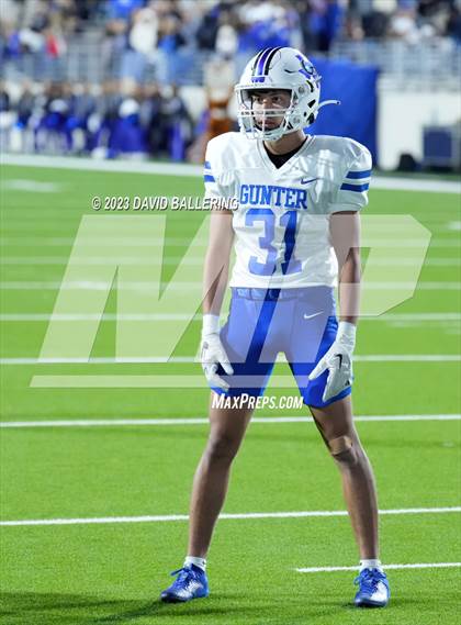Thumbnail 3 in Gunter vs Jacksboro (UIL 3A DII Quarterfinal Playoff) photogallery.