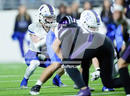 Thumbnail 1 in Gunter vs Jacksboro (UIL 3A DII Quarterfinal Playoff) photogallery.