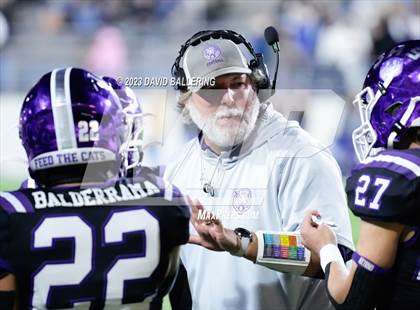 Thumbnail 2 in Gunter vs Jacksboro (UIL 3A DII Quarterfinal Playoff) photogallery.