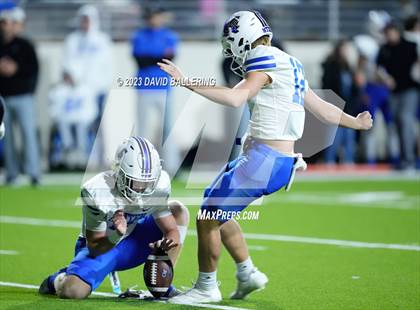 Thumbnail 3 in Gunter vs Jacksboro (UIL 3A DII Quarterfinal Playoff) photogallery.