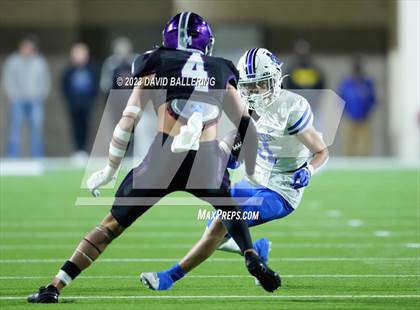 Thumbnail 2 in Gunter vs Jacksboro (UIL 3A DII Quarterfinal Playoff) photogallery.