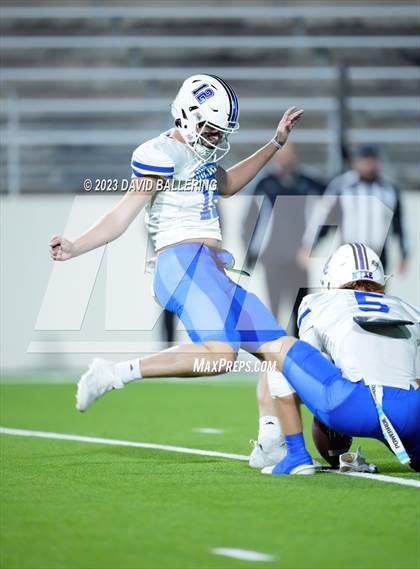 Thumbnail 3 in Gunter vs Jacksboro (UIL 3A DII Quarterfinal Playoff) photogallery.