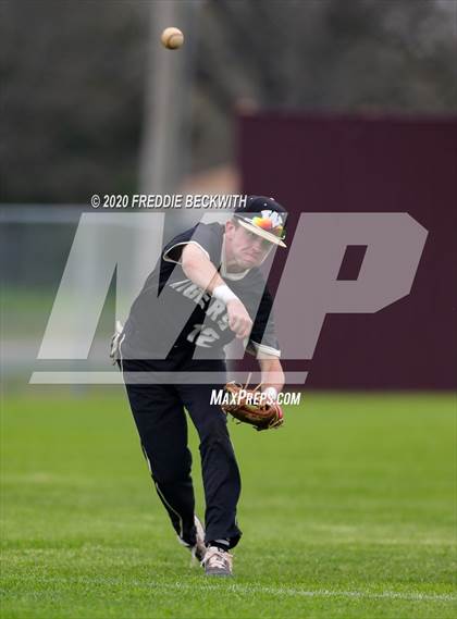 Thumbnail 1 in Whitewright vs Lone Grove photogallery.