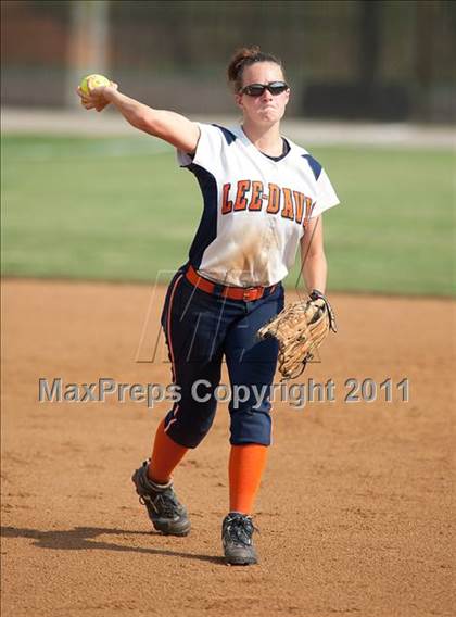 Thumbnail 2 in Lee-Davis vs. Grassfield (VHSL AAA Semifinal) photogallery.