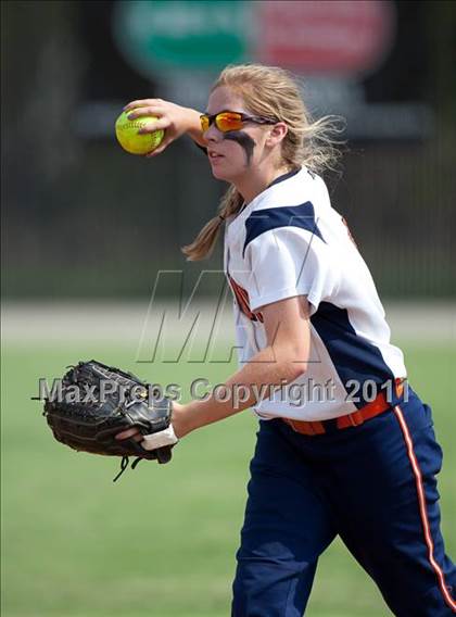 Thumbnail 2 in Lee-Davis vs. Grassfield (VHSL AAA Semifinal) photogallery.