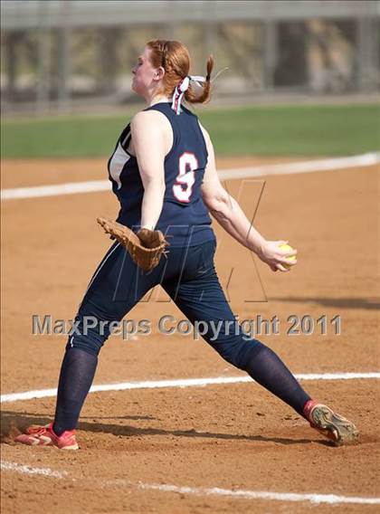 Thumbnail 3 in Lee-Davis vs. Grassfield (VHSL AAA Semifinal) photogallery.
