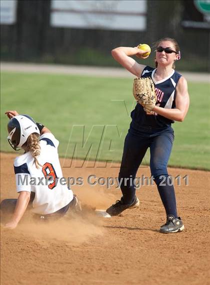 Thumbnail 3 in Lee-Davis vs. Grassfield (VHSL AAA Semifinal) photogallery.