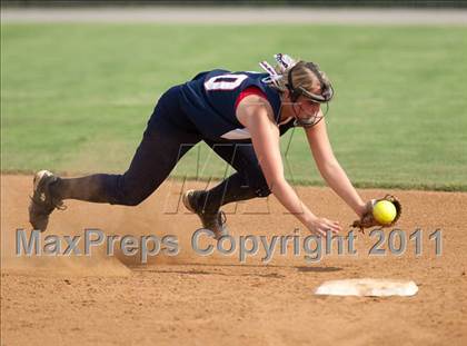 Thumbnail 2 in Lee-Davis vs. Grassfield (VHSL AAA Semifinal) photogallery.