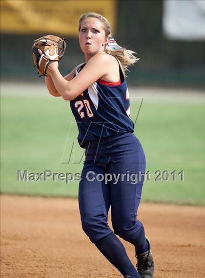 Thumbnail 2 in Lee-Davis vs. Grassfield (VHSL AAA Semifinal) photogallery.