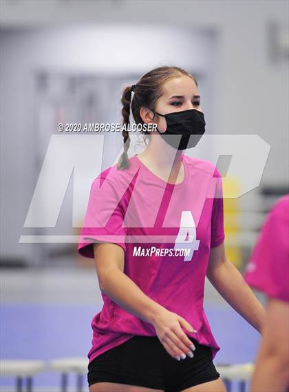 Thumbnail 3 in St. Agnes Academy vs Shadow Creek photogallery.
