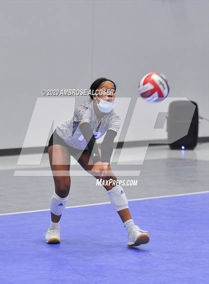 Thumbnail 2 in St. Agnes Academy vs Shadow Creek photogallery.
