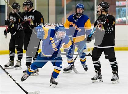 Thumbnail 3 in Warren Township vs D211 Chiefs (Gray) photogallery.