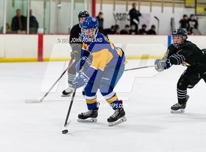 Thumbnail 3 in Warren Township vs D211 Chiefs (Gray) photogallery.