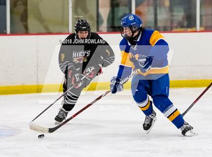 Thumbnail 3 in Warren Township vs D211 Chiefs (Gray) photogallery.