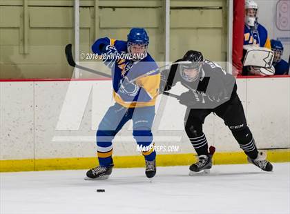 Thumbnail 2 in Warren Township vs D211 Chiefs (Gray) photogallery.