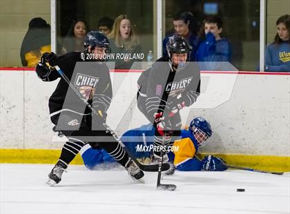 Thumbnail 3 in Warren Township vs D211 Chiefs (Gray) photogallery.