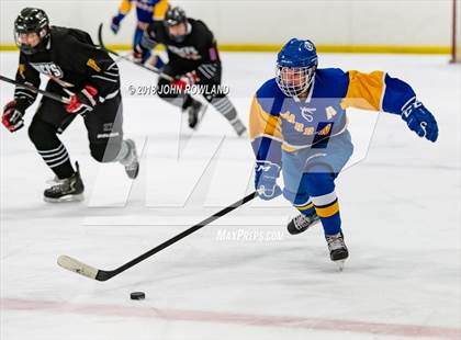 Thumbnail 3 in Warren Township vs D211 Chiefs (Gray) photogallery.