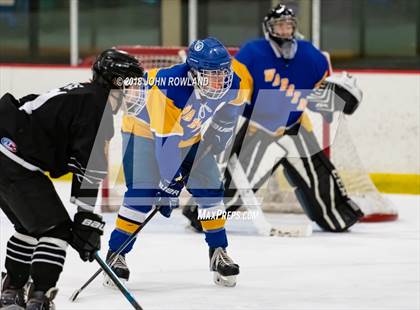 Thumbnail 1 in Warren Township vs D211 Chiefs (Gray) photogallery.