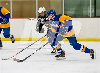 Thumbnail 3 in Warren Township vs D211 Chiefs (Gray) photogallery.