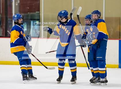 Thumbnail 3 in Warren Township vs D211 Chiefs (Gray) photogallery.