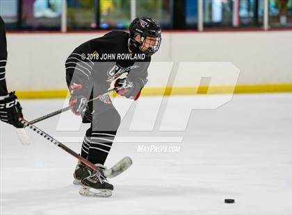 Thumbnail 3 in Warren Township vs D211 Chiefs (Gray) photogallery.