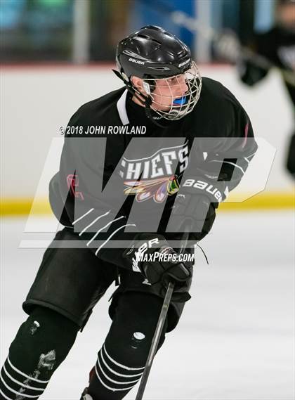 Thumbnail 1 in Warren Township vs D211 Chiefs (Gray) photogallery.