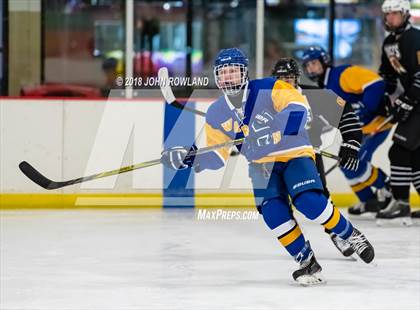 Thumbnail 2 in Warren Township vs D211 Chiefs (Gray) photogallery.