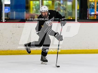 Thumbnail 2 in Warren Township vs D211 Chiefs (Gray) photogallery.