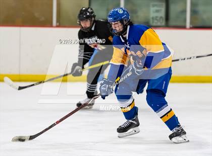 Thumbnail 3 in Warren Township vs D211 Chiefs (Gray) photogallery.
